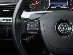 Внедорожник Volkswagen Touareg 2012 года, 1949046 рублей, Москва