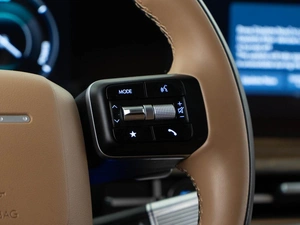 Внедорожник Hyundai Santa Fe 2024 года, 6098999 рублей, Москва