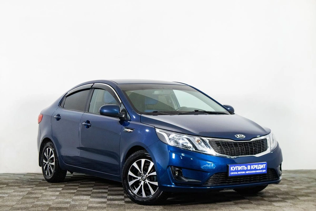 Седан Kia Rio 2014 года, 799000 рублей, Сургут