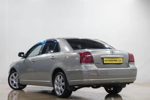 Седан Toyota Avensis 2004 года, 699000 рублей, Новокузнецк