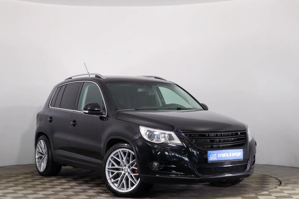 Внедорожник Volkswagen Tiguan 2011 года, 1129000 рублей, Пермь