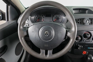 Хетчбэк Renault Clio 2006 года, 379000 рублей, Пермь