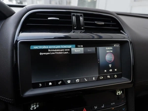 Внедорожник Jaguar F-Pace 2018 года, 3399000 рублей, Санкт-Петербург