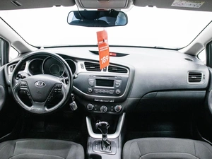 Хетчбэк Kia Ceed 2015 года, 1050000 рублей, Красноярск