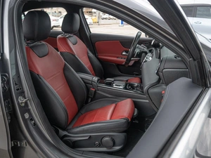 Седан Mercedes-benz A-класс 2018 года, 3150000 рублей, Краснодар