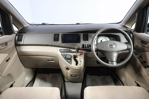 Минивэн Toyota Isis 2006 года, 839000 рублей, Новосибирск