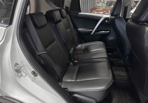 Внедорожник Toyota RAV4 2016 года, 2530000 рублей, Красноярск