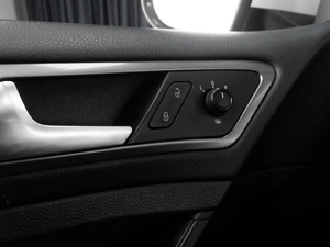 Хетчбэк Volkswagen Golf 2013 года, 1199000 рублей, Тюмень