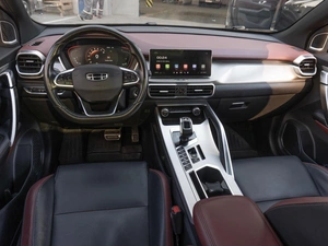 Внедорожник Geely Coolray 2022 года, 1549000 рублей, Саратов