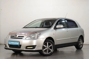 Хетчбэк Toyota Corolla 2005 года, 649000 рублей, Челябинск