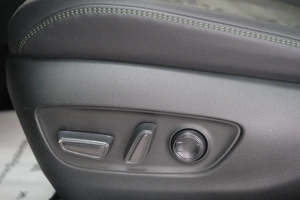 Внедорожник Toyota RAV4 2025 года, 4349000 рублей, Омск