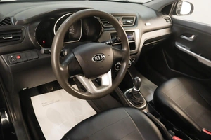 Хетчбэк Kia Rio 2013 года, 869000 рублей, Челябинск
