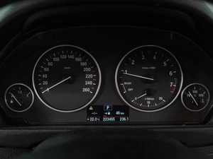 Седан BMW 3 серия 2013 года, 1409000 рублей, Воронеж