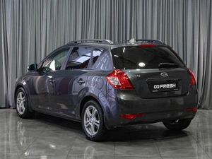 Хетчбэк Kia Ceed 2012 года, 799000 рублей, Тюмень