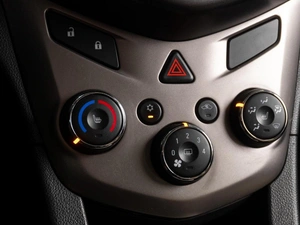 Седан Chevrolet Aveo 2012 года, 649000 рублей, Тюмень