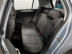 Хетчбэк Volkswagen Golf 2011 года, 749900 рублей, Казань