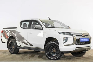 Пикап Mitsubishi L200 2022 года, 2499000 рублей, Тюмень