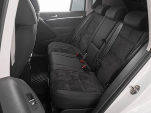 Внедорожник Volkswagen Tiguan 2012 года, 1677000 рублей, Тюмень