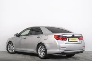 Седан Toyota Camry 2012 года, 2009000 рублей, Томск