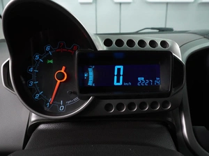 Седан Chevrolet Aveo 2012 года, 610000 рублей, Красный Пахарь