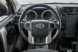 Внедорожник Toyota Land Cruiser Prado 2012 года, 2799000 рублей, Барнаул