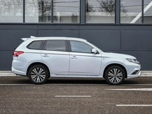 Внедорожник Mitsubishi Outlander 2022 года, 2499000 рублей, Кирилловка