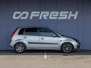 Хетчбэк Ford Fiesta 2008 года, 435000 рублей, Краснодар