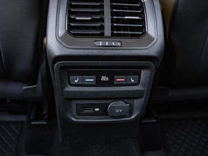 Внедорожник Volkswagen Tiguan 2018 года, 2899000 рублей, Краснодар