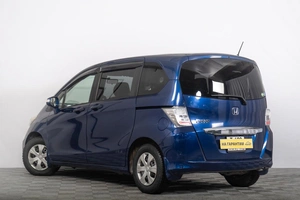 Минивэн Honda Freed 2013 года, 1229000 рублей, Томск
