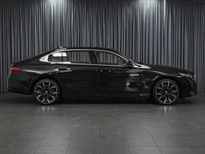 Седан BMW 5 серия 2025 года, 8999999 рублей, Ставрополь