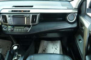 Внедорожник Toyota RAV4 2013 года, 2349000 рублей, Омск