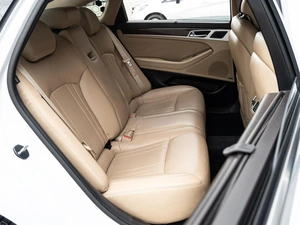 Седан Hyundai Genesis 2016 года, 1870000 рублей, Краснодар
