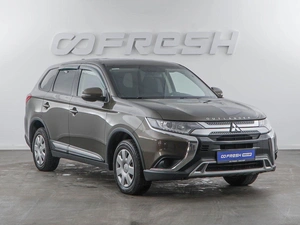 Внедорожник Mitsubishi Outlander 2018 года, 1654055 рублей, Москва