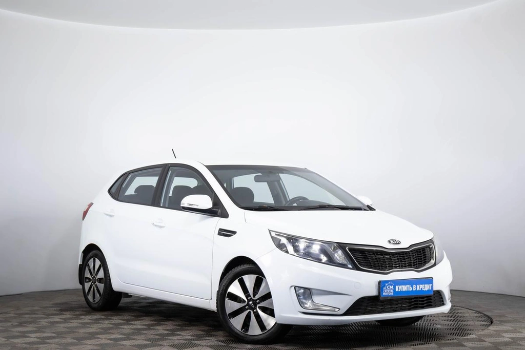 Хетчбэк Kia Rio 2013 года, 999000 рублей, Пермь