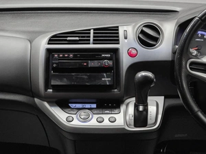 Минивэн Honda Stream 2010 года, 1199000 рублей, Красноярск