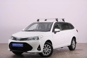 Универсал Toyota Corolla Fielder 2019 года, 1599000 рублей, Омск