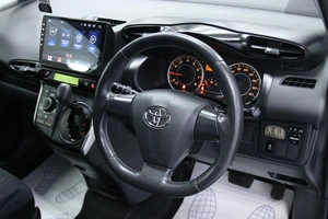 Минивэн Toyota Wish 2011 года, 1358000 рублей, Солонцы