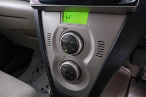 Седан Toyota Belta 2005 года, 549000 рублей, Красноярск