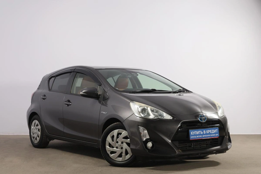 Хетчбэк Toyota Aqua 2018 года, 1459000 рублей, Новосибирск