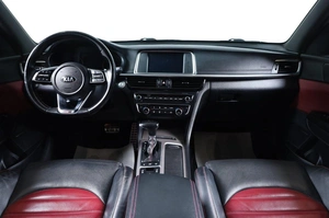 Седан Kia Optima 2019 года, 1959000 рублей, Новосибирск