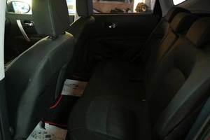 Внедорожник Nissan Qashqai 2011 года, 1049000 рублей, Омск