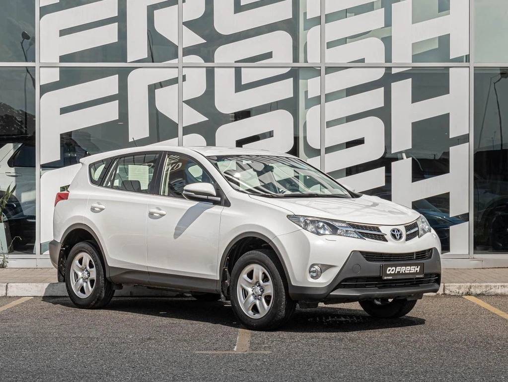 Внедорожник Toyota RAV4 2014 года, 1885000 рублей, Краснодар