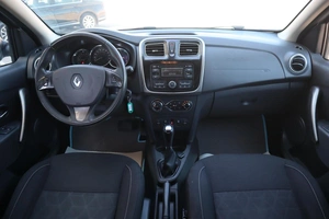 Хэтчбек Renault Sandero 2015 года, 1010000 рублей, Мирное