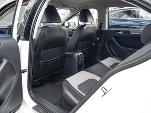Седан Volkswagen Jetta 2012 года, 1210000 рублей, Краснодар