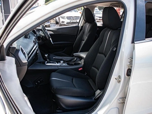 Хетчбэк Mazda Axela 2018 года, 1420000 рублей, Краснодар