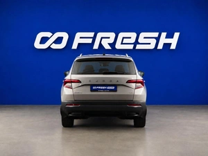 Внедорожник Skoda Karoq 2020 года, 2767444 рублей, Москва