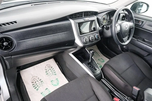 Универсал Toyota Corolla Fielder 2018 года, 1299000 рублей, Красноярск