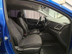 Седан Hyundai Solaris 2018 года, 698000 рублей, Красноярск