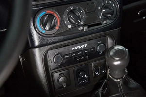 Внедорожник ВАЗ (LADA) Niva Travel 2021 года, 900000 рублей, Красноярск