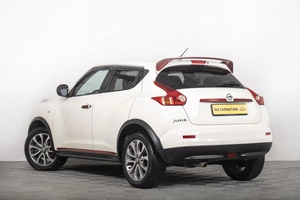 Внедорожник Nissan Juke 2013 года, 1149000 рублей, Томск